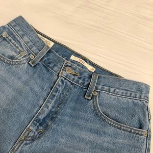 Levi’s Mom Jeans, size 28